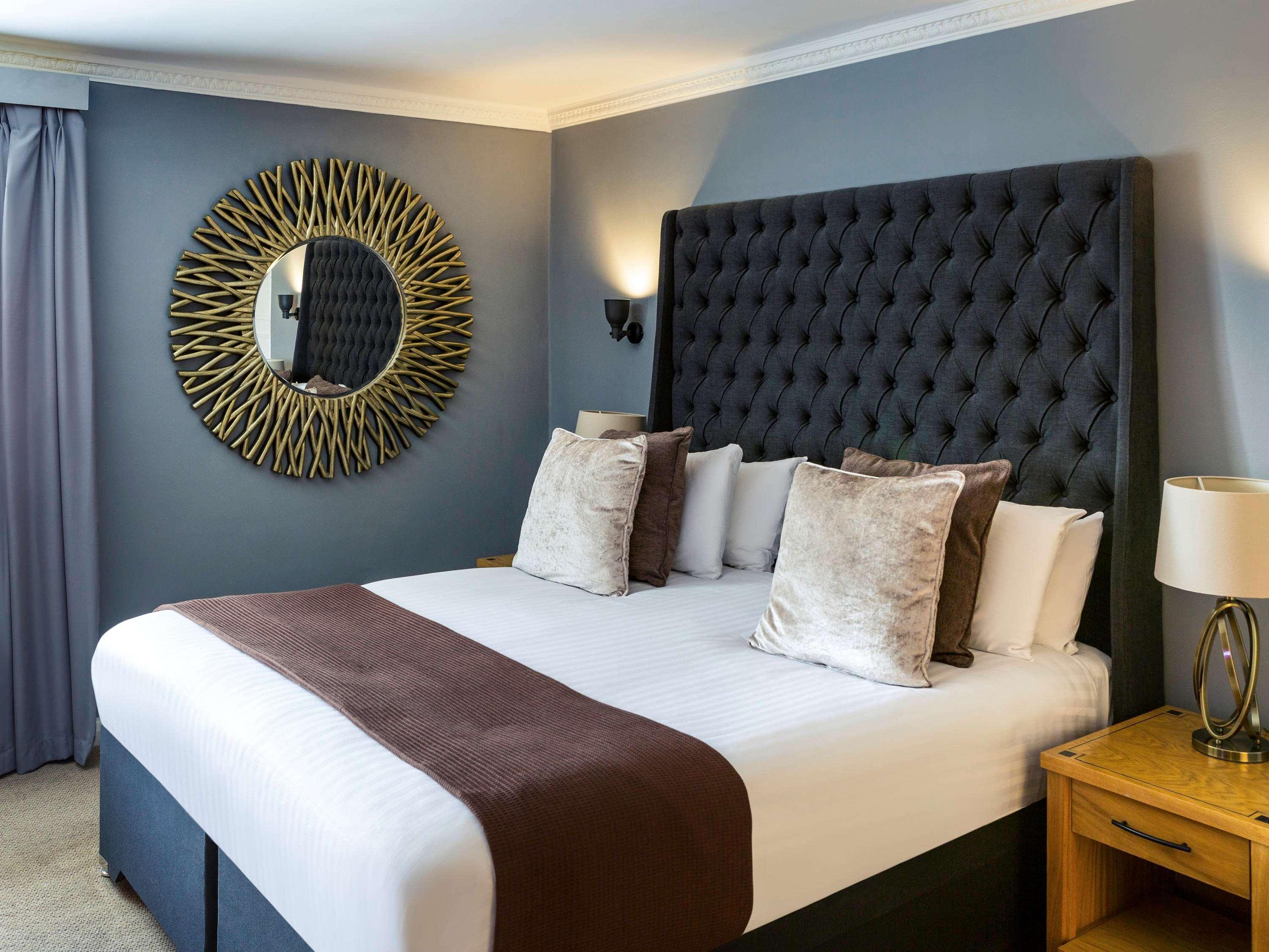 Barons Court Hotel Walsall Exteriör bild