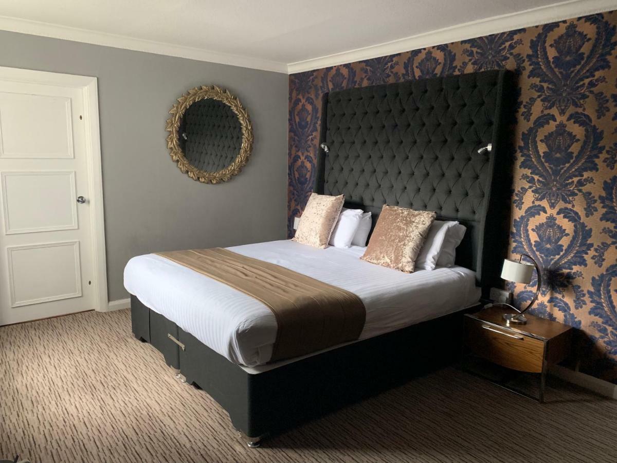 Barons Court Hotel Walsall Exteriör bild