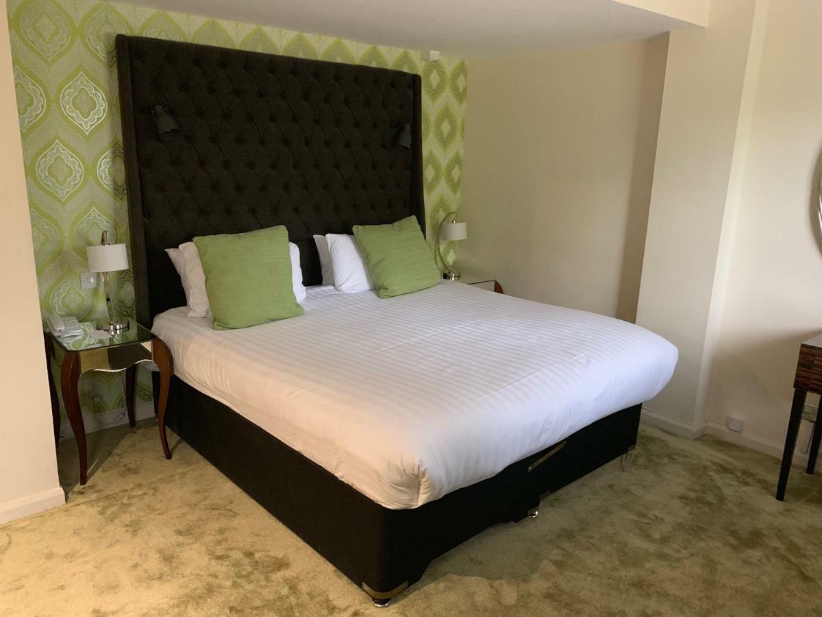 Barons Court Hotel Walsall Exteriör bild